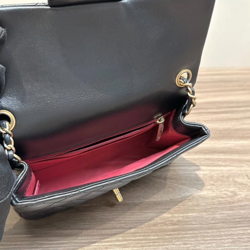 CHANEL 黑金cf大mini荷葉邊斜背包20*11 98新配件塵袋-1