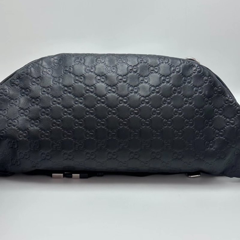 GUCCI 全皮壓花黑色銀扣腰包 30*22*10 98新配件塵袋-3