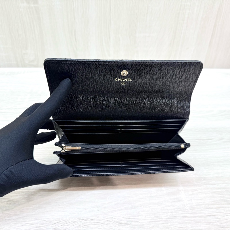 CHANEL黑色牛皮限量金鏈釦下蓋長夾AP3052-8