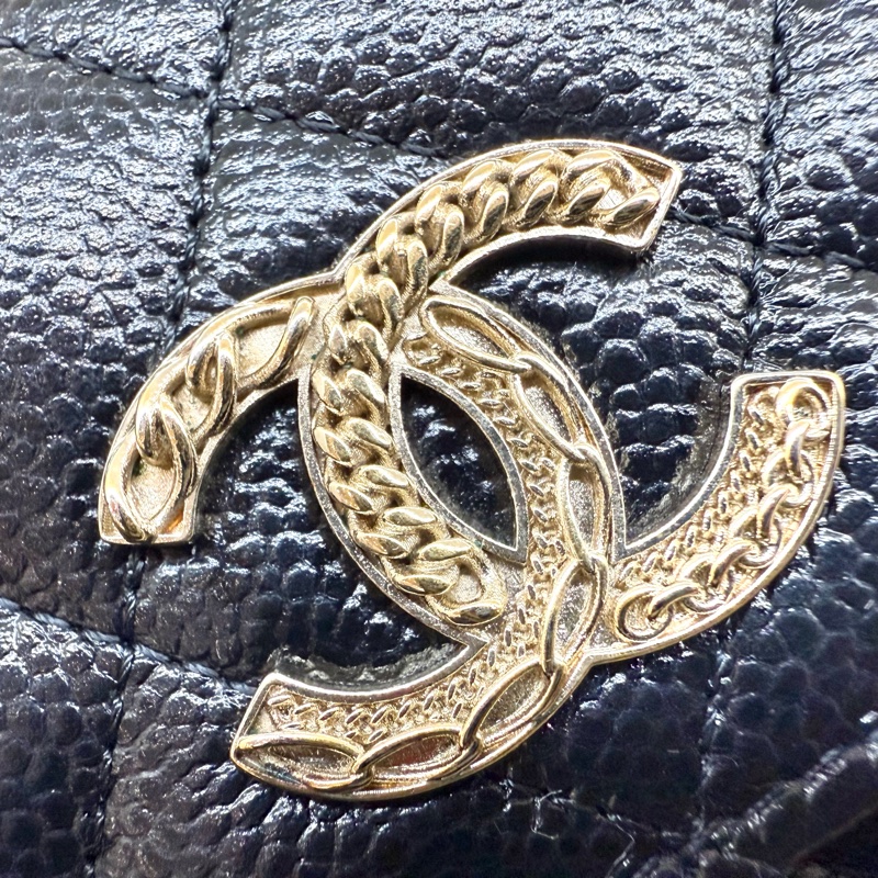 CHANEL黑色牛皮限量金鏈釦下蓋長夾AP3052-16