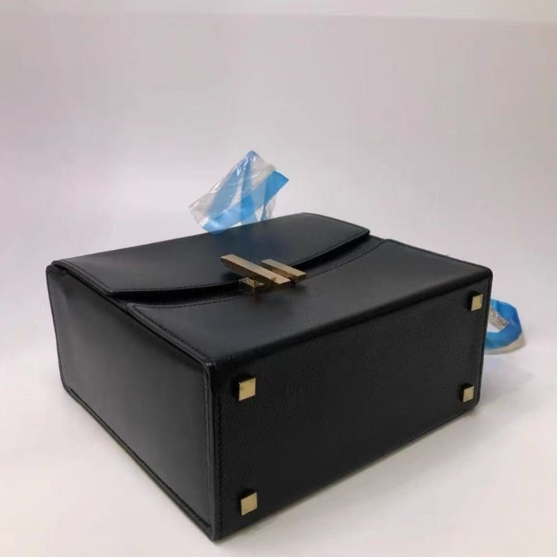 ✨HERMES 黑金 cinhetic秀款手提肩背斜背鏈條包18.5*18 99新 配件塵袋盒子購證-4