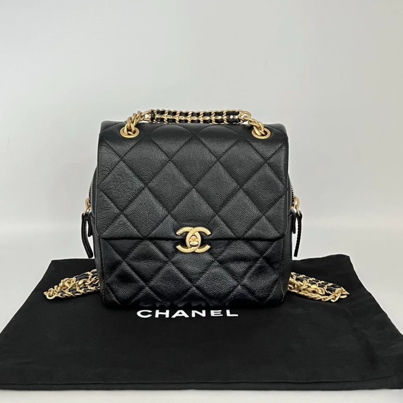 CHANEL 22P黑金荔枝紋後背包 19*18*7 99新配件塵袋-0