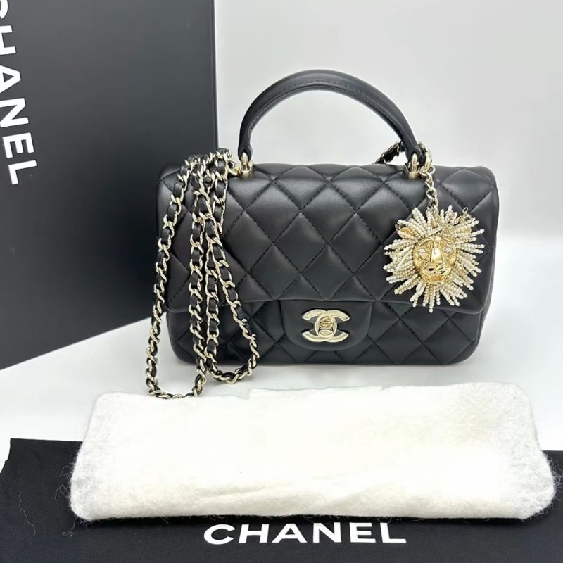 CHANEL 限量獅子頭黑金cf大mini手提包20*12*6 全新閒置配件盒子塵袋-0