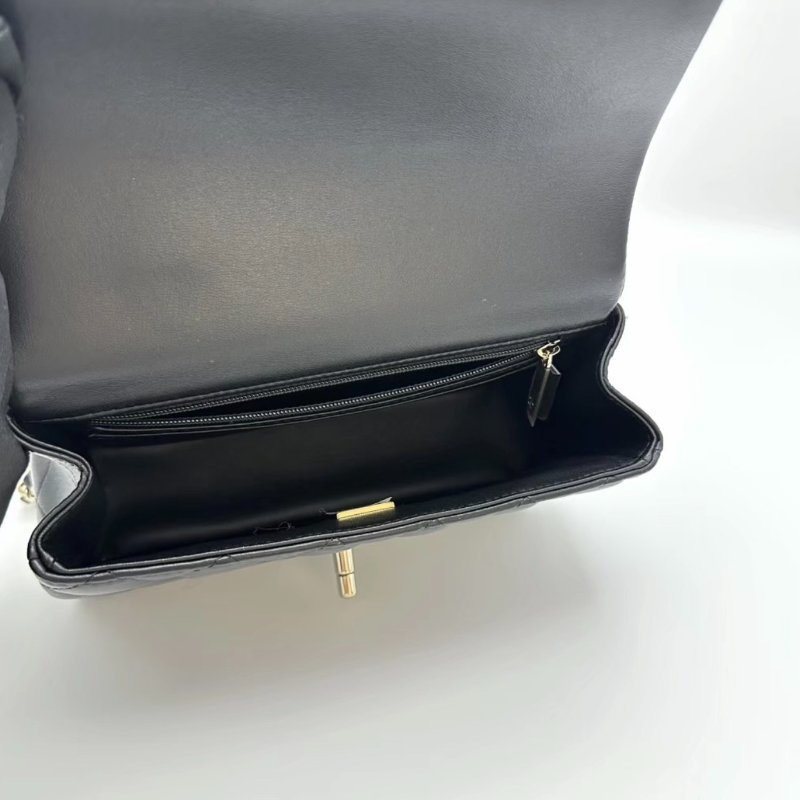 CHANEL 限量獅子頭黑金cf大mini手提包20*12*6 全新閒置配件盒子塵袋-1