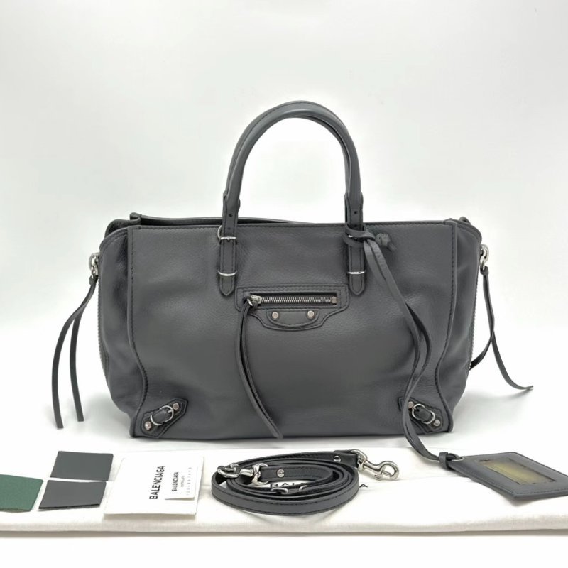 BALENCIAGA 灰色Papier肩背斜背機車包27*19*10.5 98新配件塵袋鏡子-0