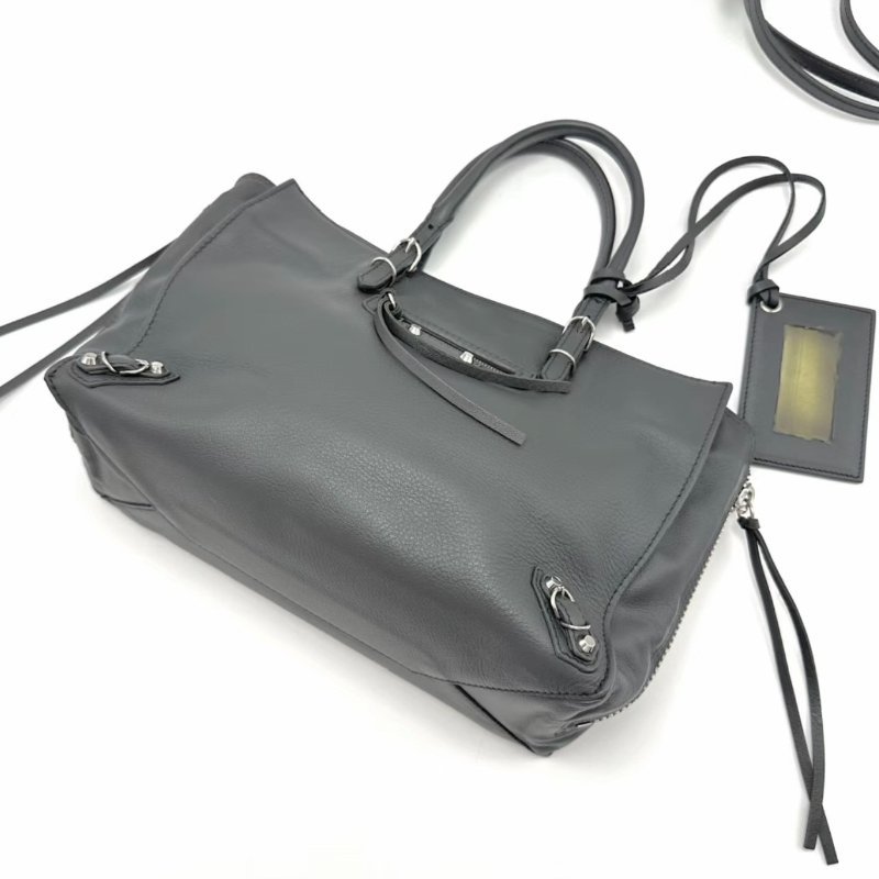 BALENCIAGA 灰色Papier肩背斜背機車包27*19*10.5 98新配件塵袋鏡子-4