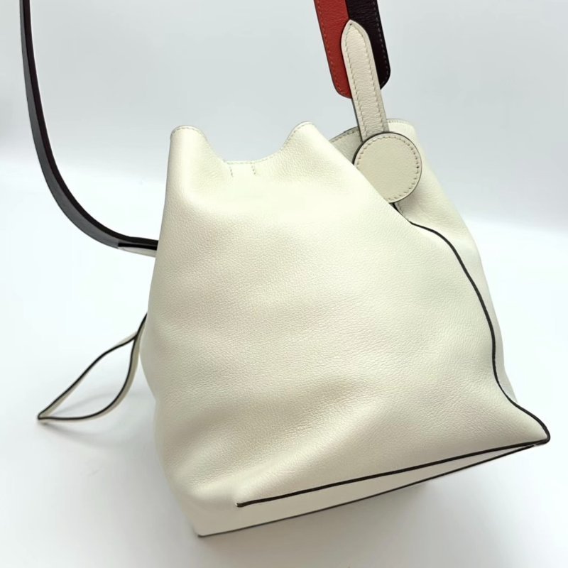 HERMES 奶油白Lico肩背斜背水桶包17.5*23*17.5 98新配件塵袋-0