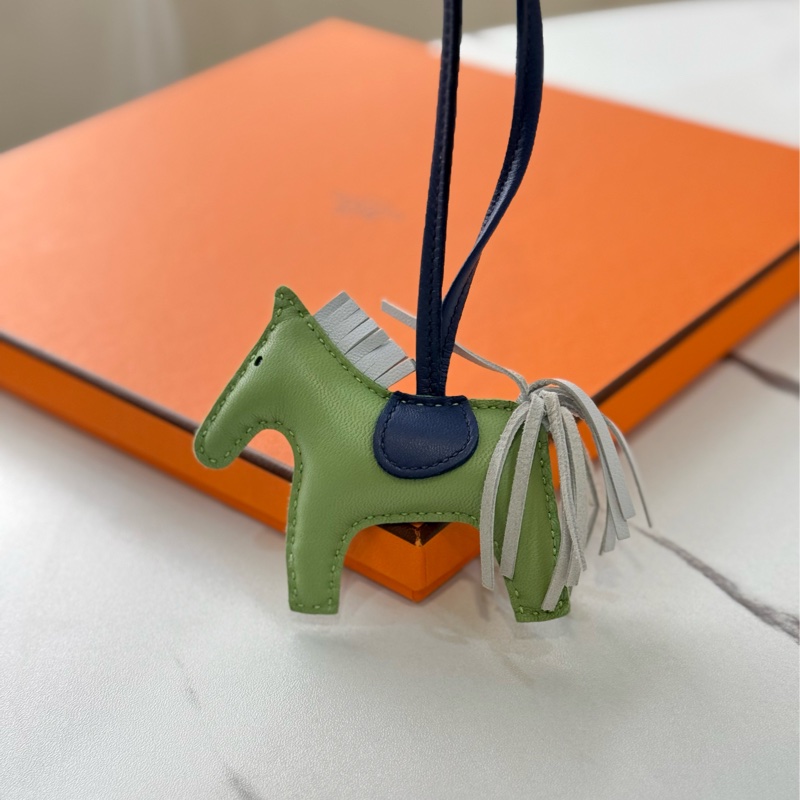 愛馬仕 rodeo pm 小馬🥑牛油果綠-1