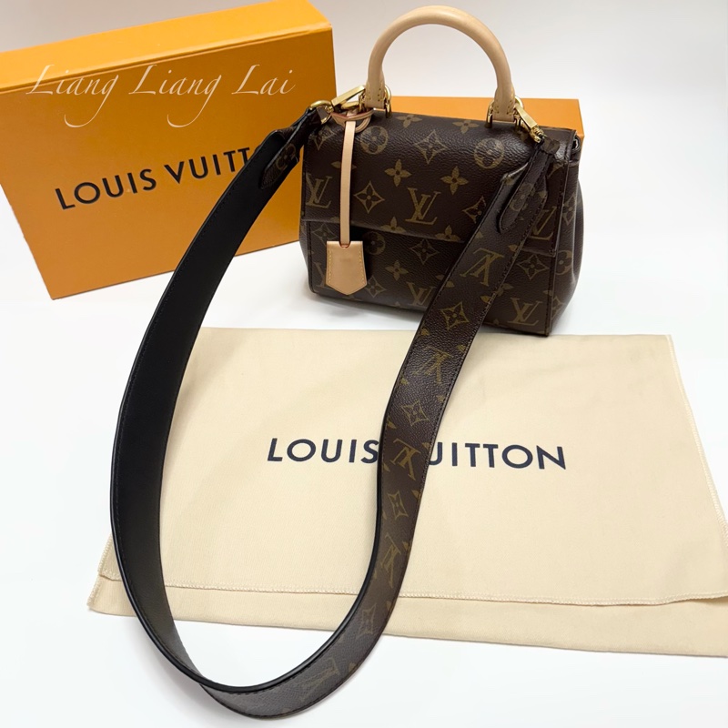 Louis Vuitton LV Monogram 黑色肩背帶-4