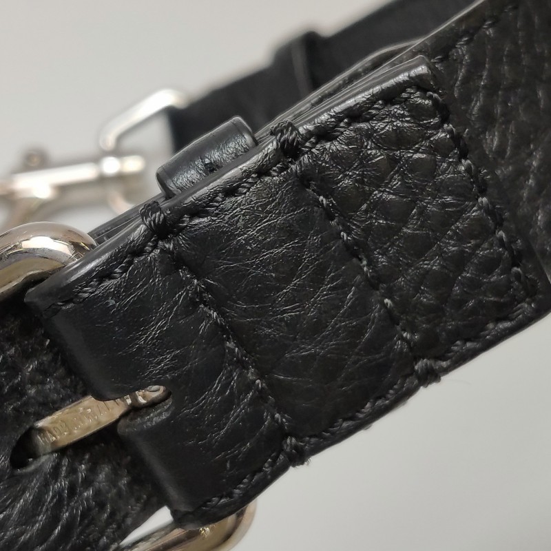 Fendi Peekaboo躲貓貓牛皮小惡魔圖案扭鎖斜挎包單肩包-11