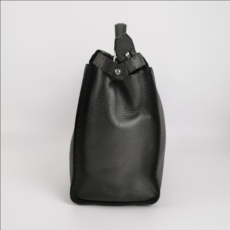 Fendi Peekaboo躲貓貓大號牛皮小惡魔圖案扭鎖單肩包。-2