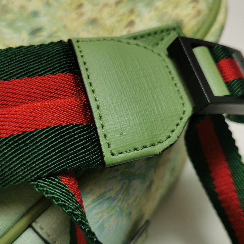 Gucci 牛皮拼色印花圖案字母logo拉鍊後背包-13