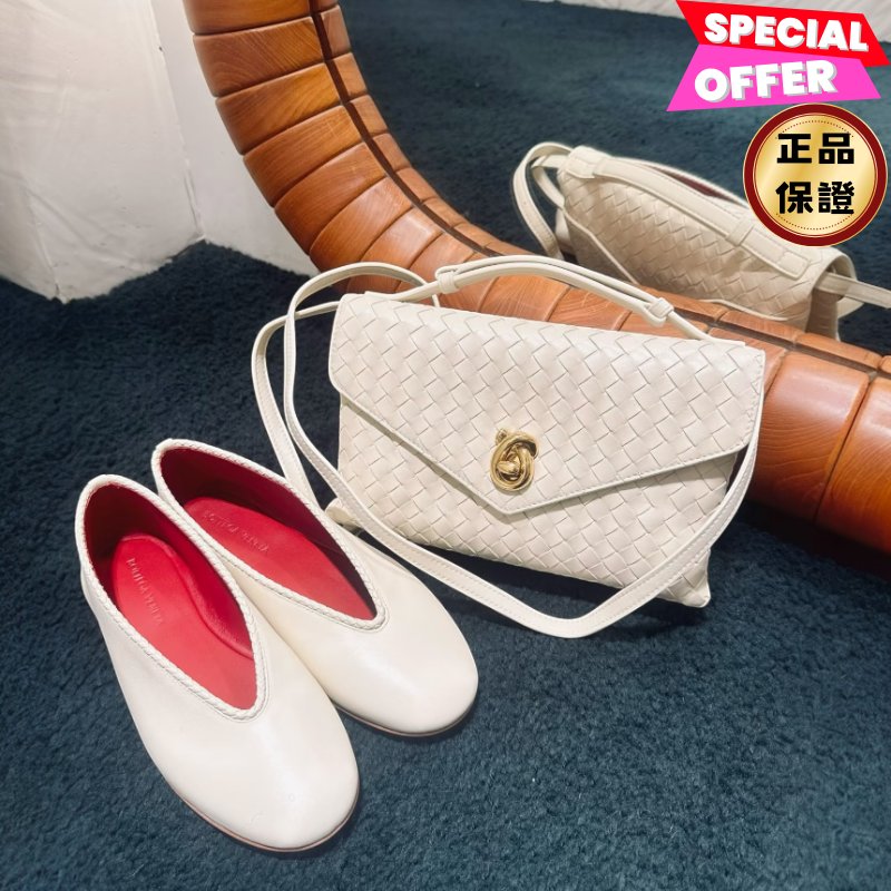 🎉新品好折扣✨Bottega veneta 817191 Knot Lock 信封手提斜背包 Sea Salt 奶油白-0