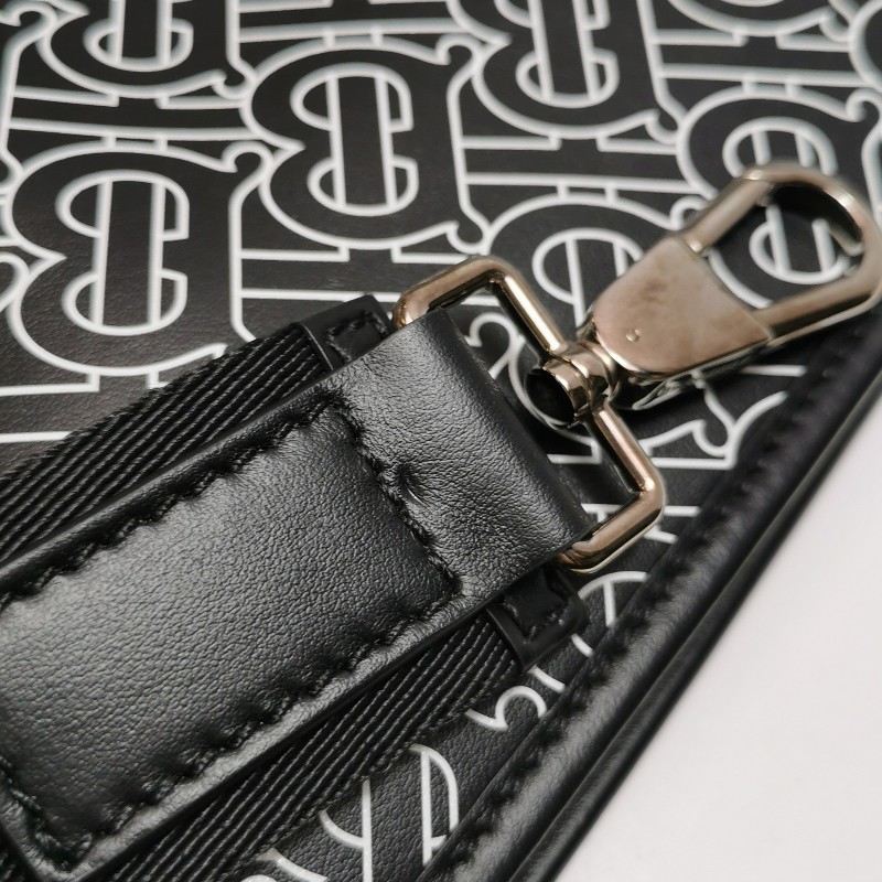 Burberry 牛皮TB標識印花斜挎包單肩包-8