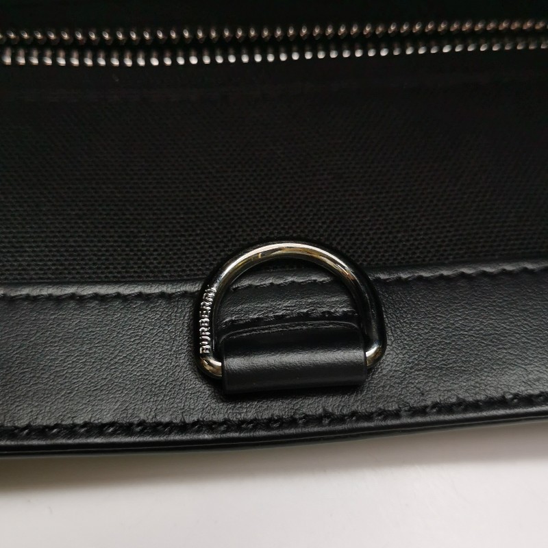 Burberry 牛皮TB標識印花斜挎包單肩包-14