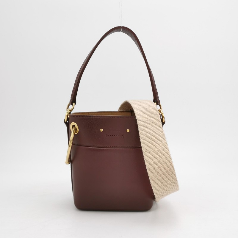 Chloe Roy小號牛皮純色穿孔圓環斜背包-4