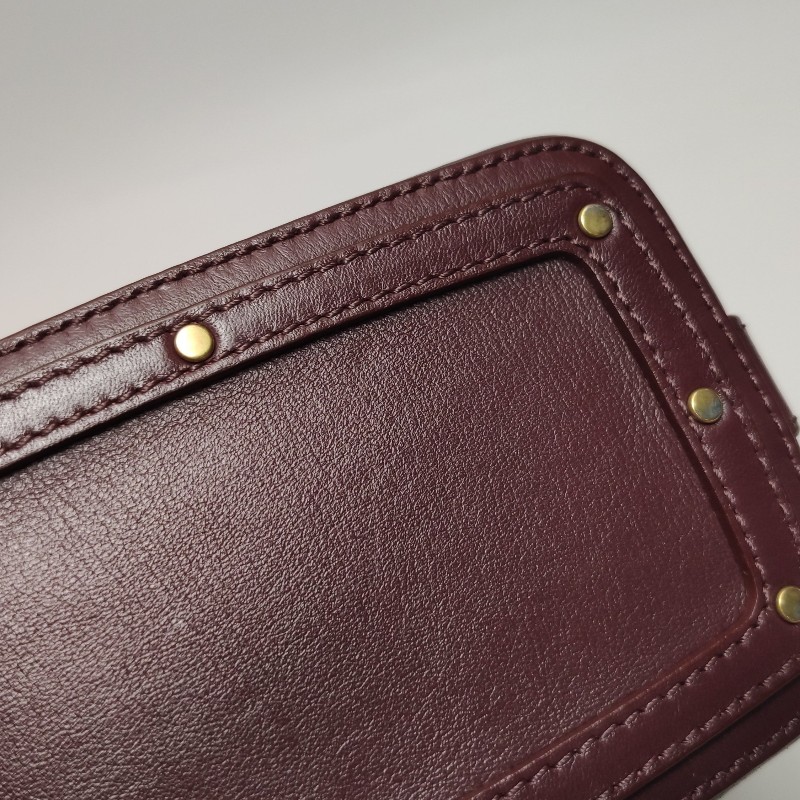 Chloe Roy小號牛皮純色穿孔圓環斜背包-16