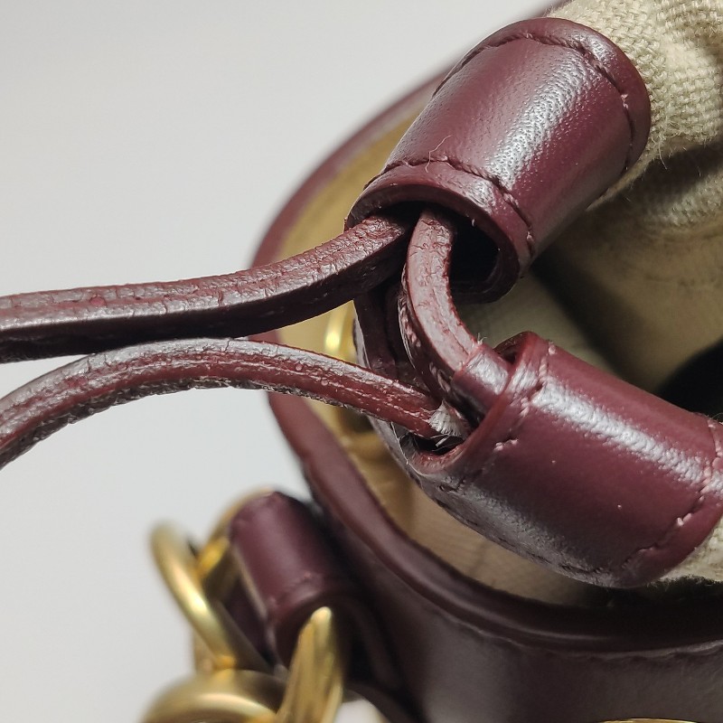 Chloe Roy小號牛皮純色穿孔圓環斜背包-23