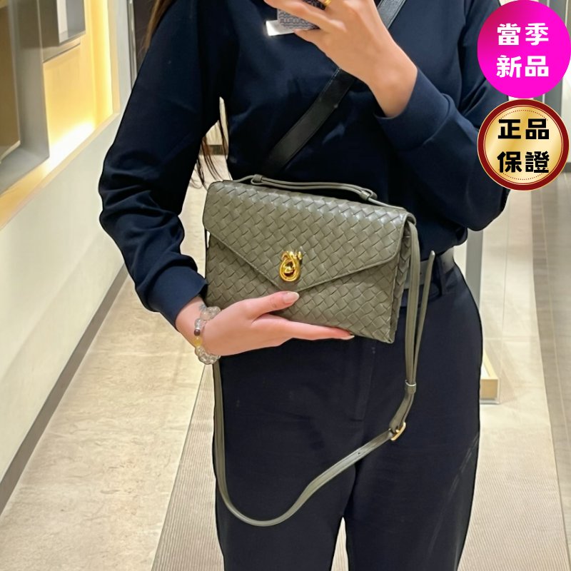 🎉新品好折扣✨Bottega veneta 817191 Knot Lock 信封手提斜背包 柏樹綠-0