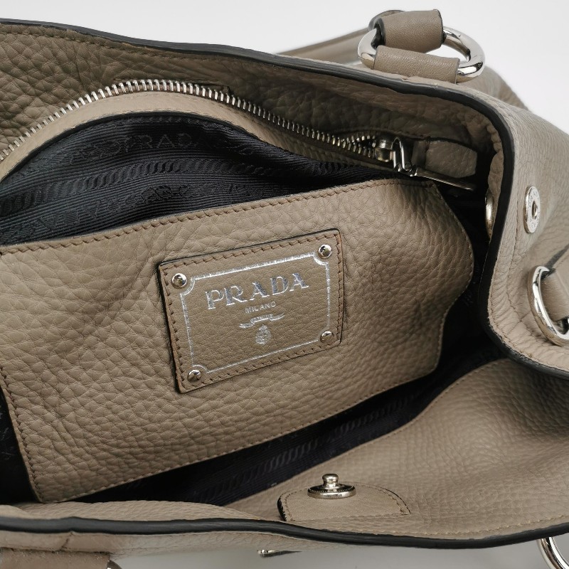 Prada 牛皮純色三角徽標肩背包手提包-6