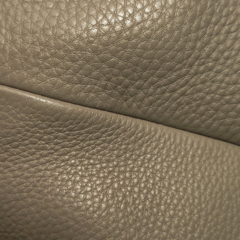 Prada 牛皮純色三角徽標肩背包手提包-13