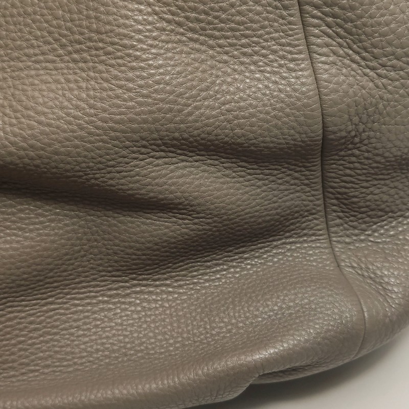 Prada 牛皮純色三角徽標肩背包手提包-16