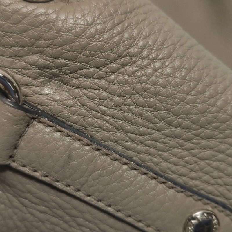 Prada 牛皮純色三角徽標肩背包手提包-19