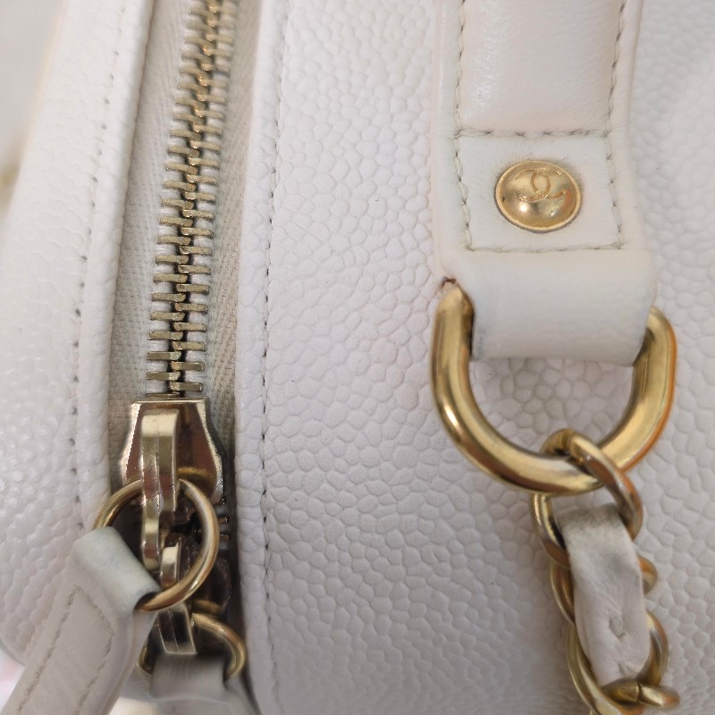 CHANEL 白色荔枝紋 vanity case中號相機包-8