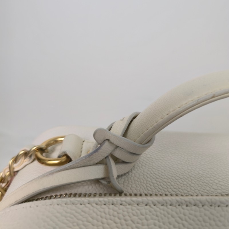 CHANEL 白色荔枝紋 vanity case中號相機包-11