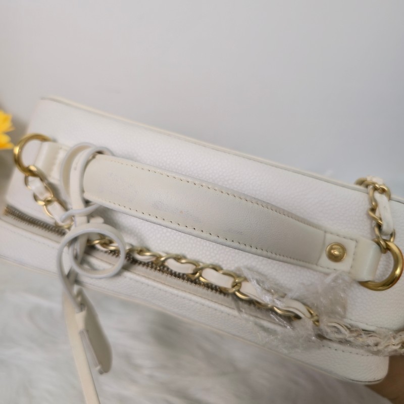 CHANEL 白色荔枝紋 vanity case中號相機包-18