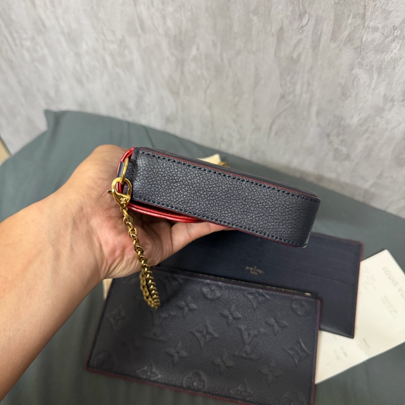 Lv 深藍壓紋三合一鏈條包-3