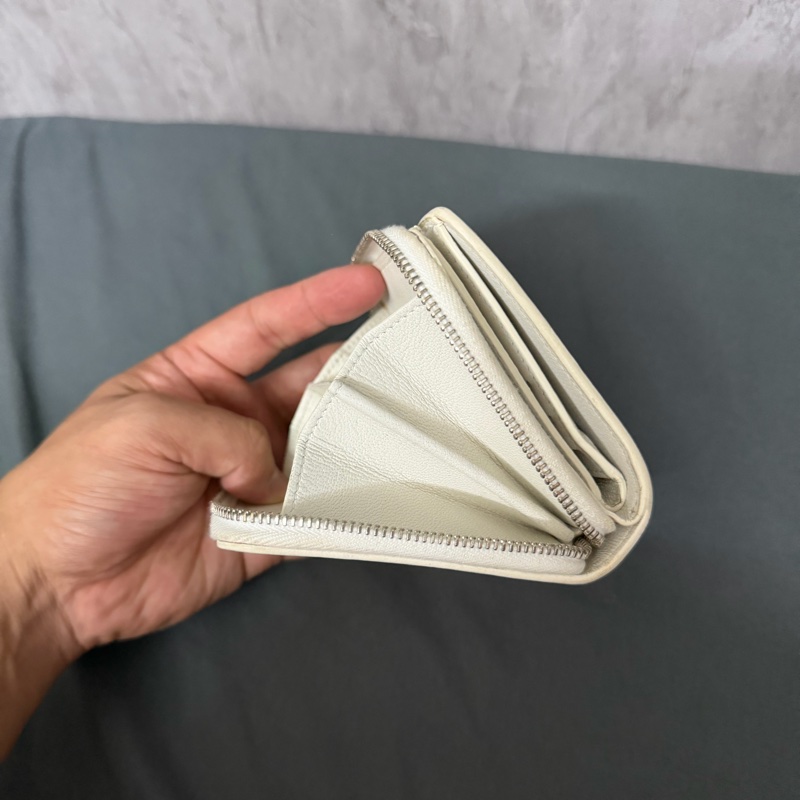 巴黎世家 白色拉鍊零錢卡包-10