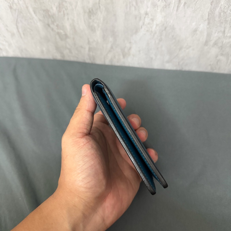 Lv 海軍藍水波紋對開短夾(8卡)-4