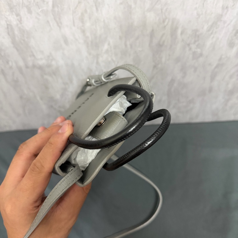 巴黎世家 LOGO兩用迷你紙袋包（灰）-6