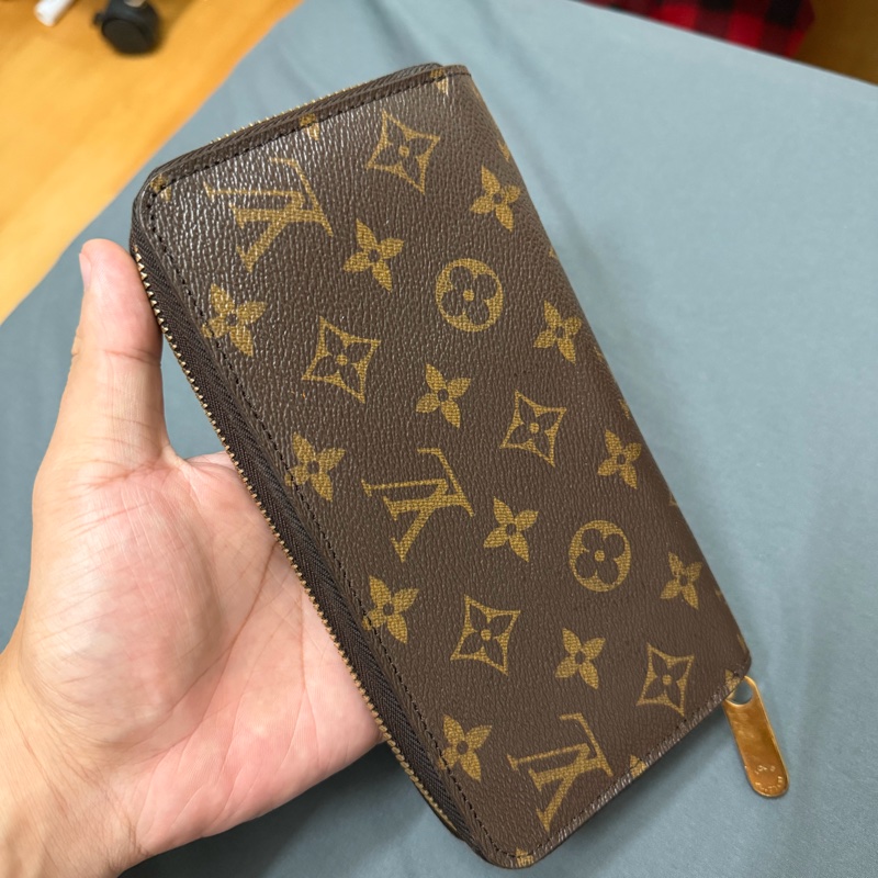 Lv 老花拉鍊長夾 (M41896) 12卡-1
