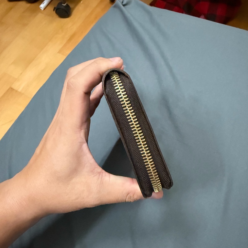 Lv 老花拉鍊長夾 (M41896) 12卡-2