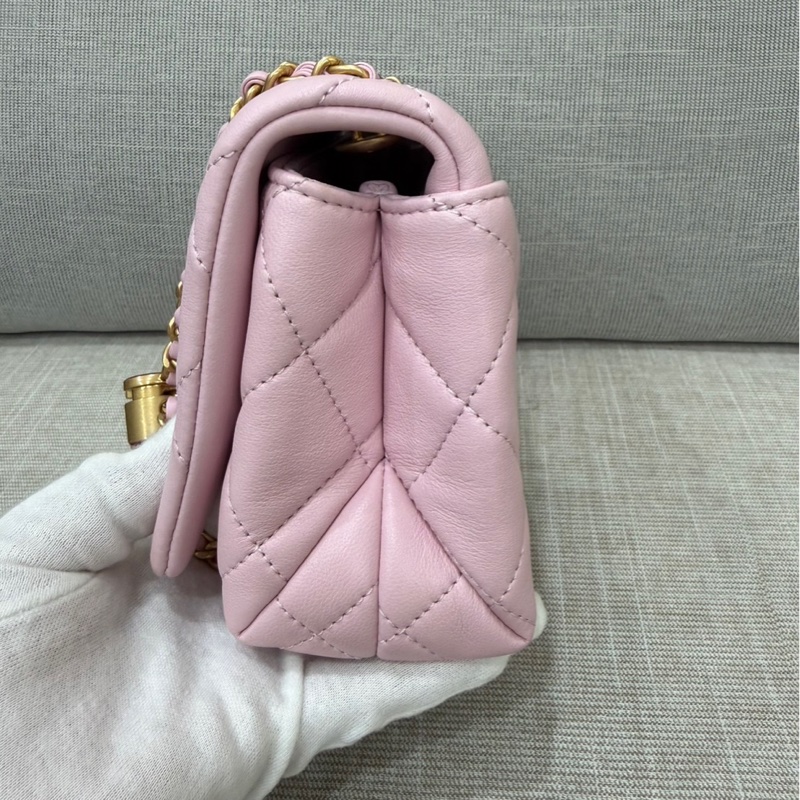 CHANEL香奈兒 新款粉色琺瑯調節扣mini cf羊皮方胖子-7