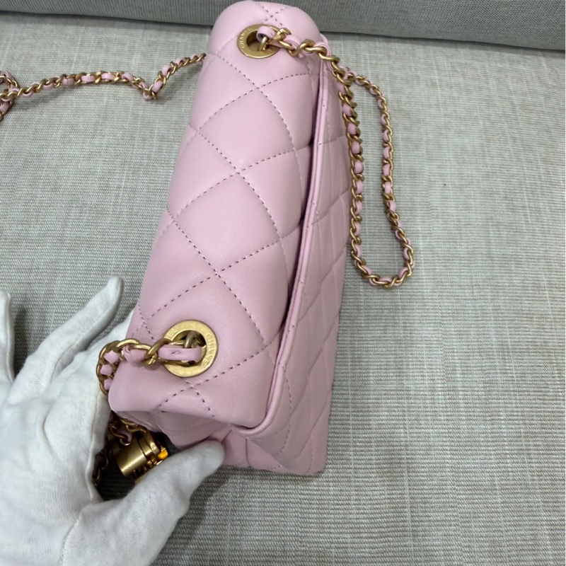 CHANEL香奈兒 新款粉色琺瑯調節扣mini cf羊皮方胖子-15