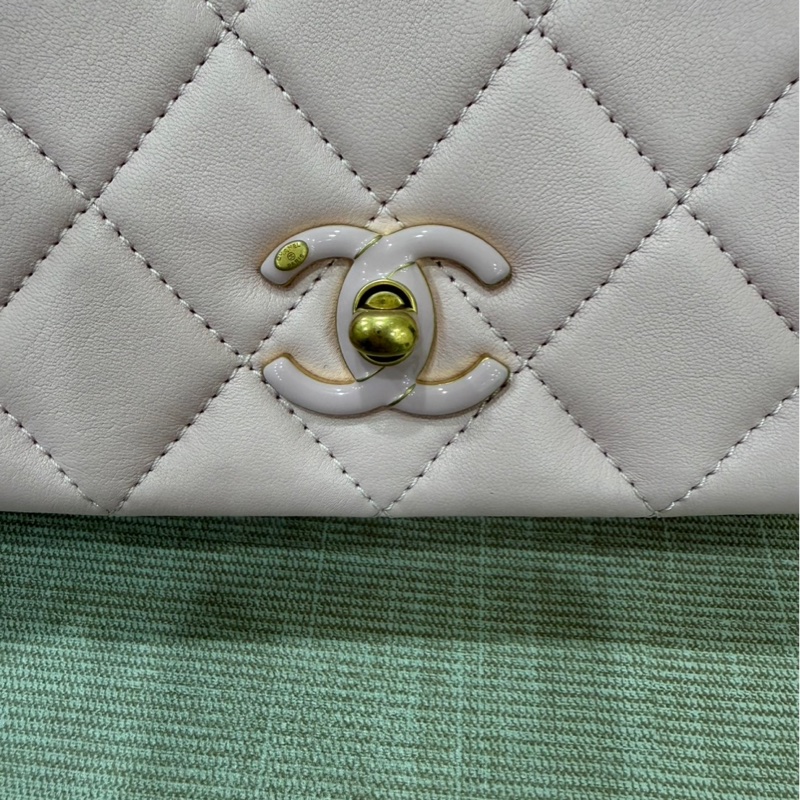 CHANEL香奈兒 新款粉色琺瑯調節扣mini cf羊皮方胖子-16