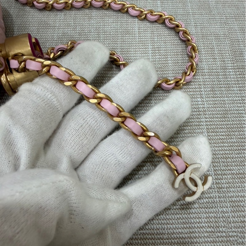 CHANEL香奈兒 新款粉色琺瑯調節扣mini cf羊皮方胖子-18