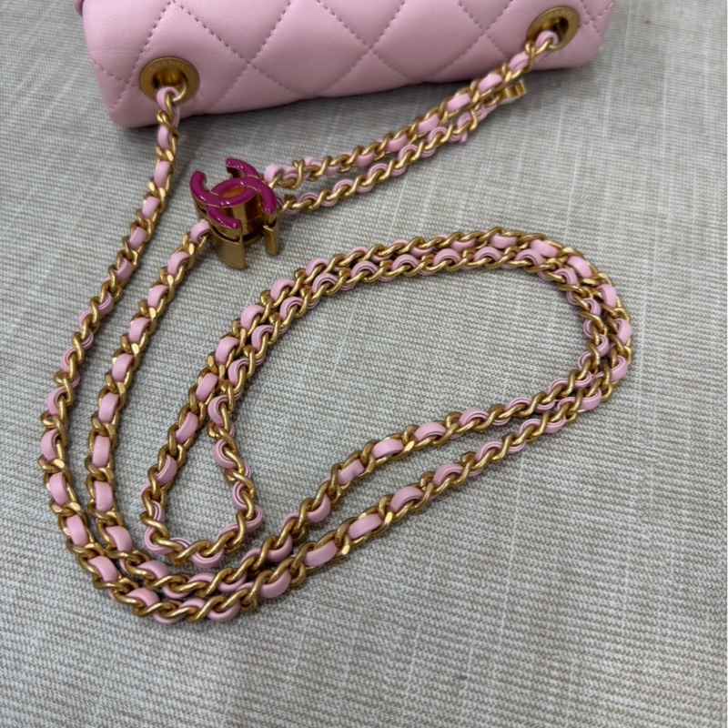 CHANEL香奈兒 新款粉色琺瑯調節扣mini cf羊皮方胖子-19