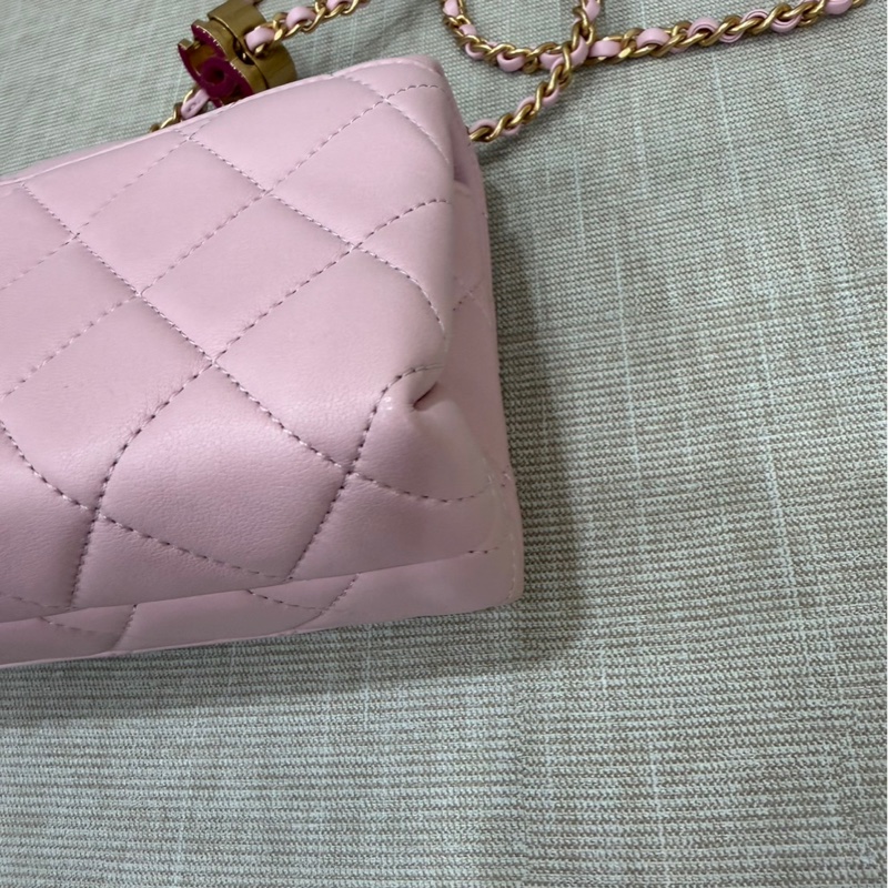 CHANEL香奈兒 新款粉色琺瑯調節扣mini cf羊皮方胖子-32
