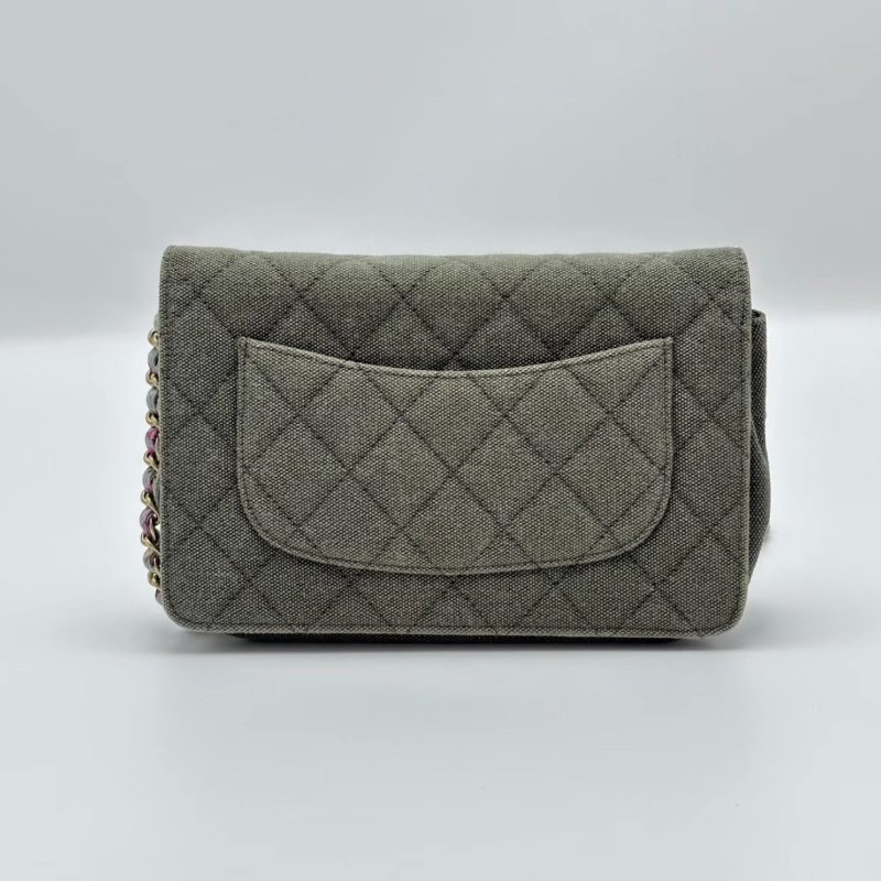 CHANEL 古巴綠woc徽章肩背斜背鏈條包19*13*4 98新配件塵袋-5