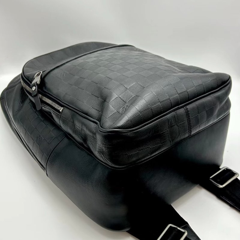 LV 黑色Michael格紋後背包28*45*18 98新-1