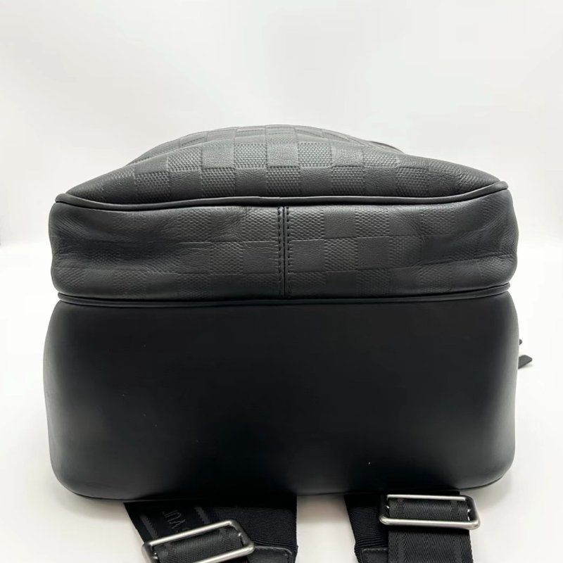 LV 黑色Michael格紋後背包28*45*18 98新-5