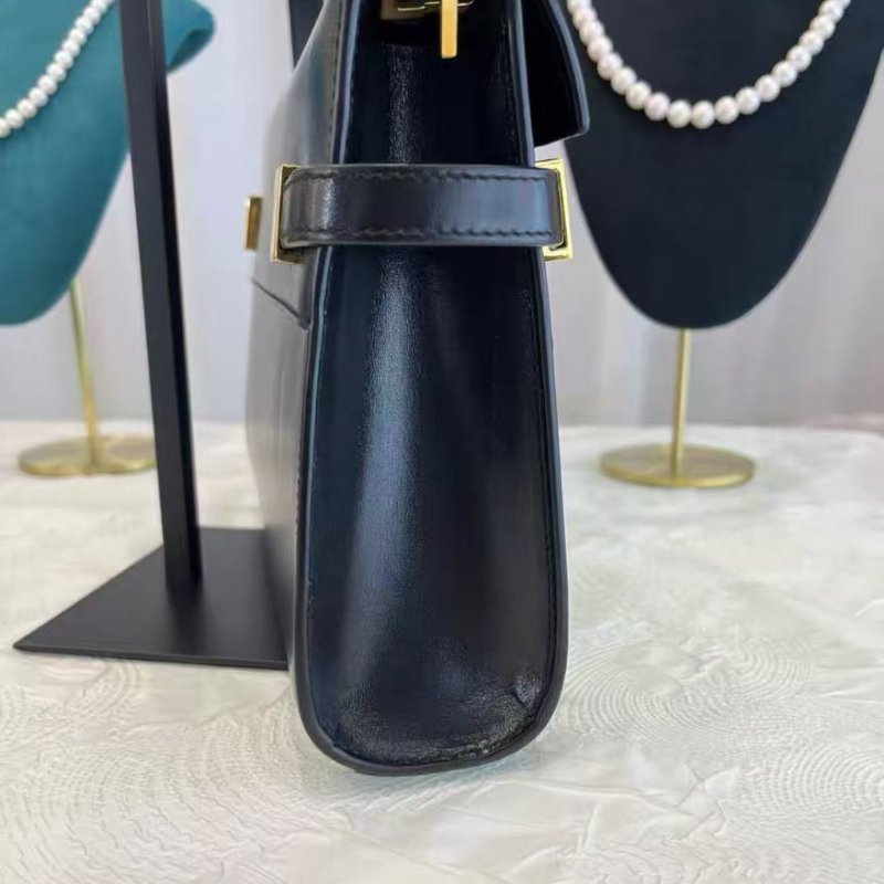 YSL 曼哈頓 黑金小號 全新閒置 24*17.5*6 配件塵袋-2