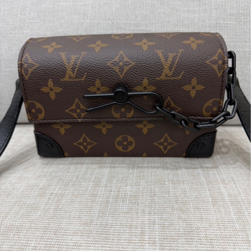 LV M83613 Steamer 經典花紋翻蓋斜背包-5
