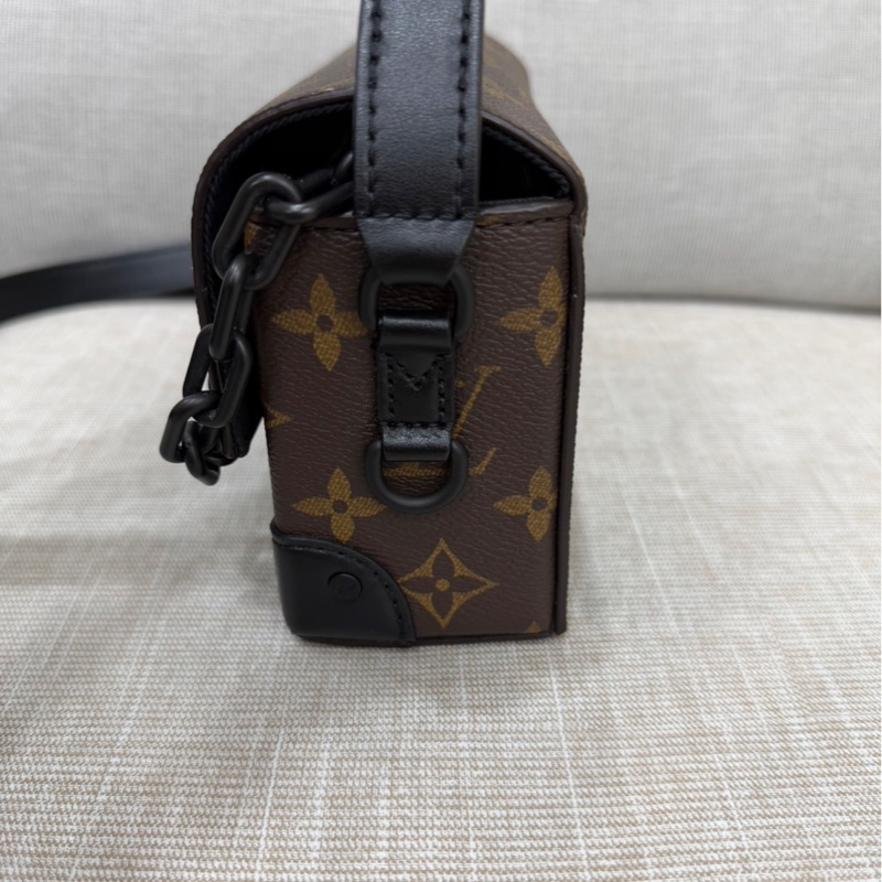 LV M83613 Steamer 經典花紋翻蓋斜背包-8