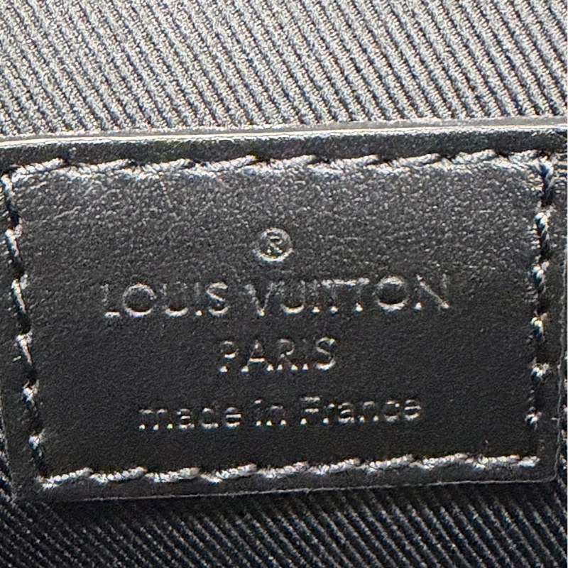 LV M83613 Steamer 經典花紋翻蓋斜背包-20