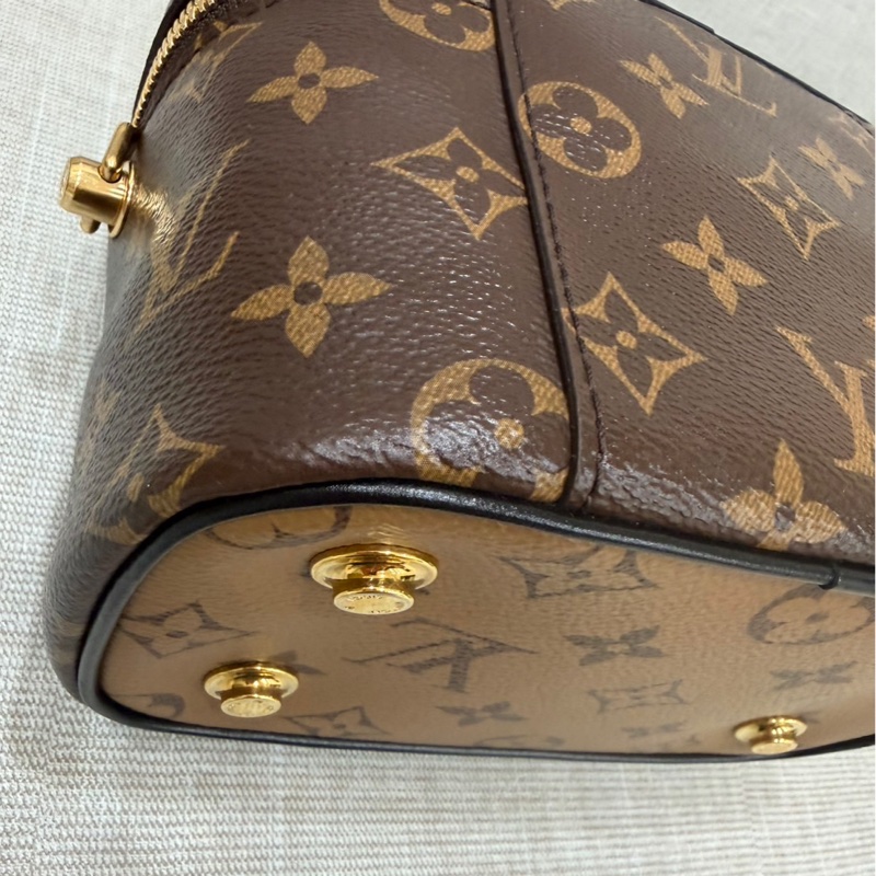 LV M45165 VANITY PM花紋LOG Monogram Reverse帆布拉鍊手提斜背化妝包-12